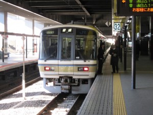JR西日本 221系 普通園部行き