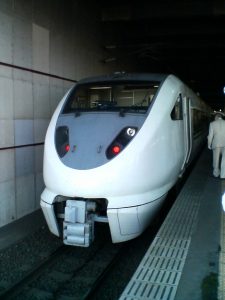 特急雷鳥サンダーバード 60Hzの交流区間と直流区間を行きます