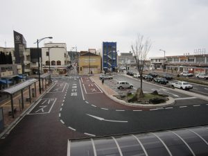 JR山陰本線 益田駅前ロータリー ホテルから
