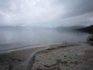 田沢湖 波打ち際
