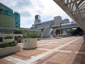 JR秋田駅 中通にある秋田西武前の広場