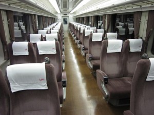 東武鉄道 特急りょうもう号 車内