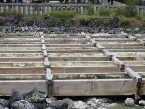 草津温泉 湯畑 横から