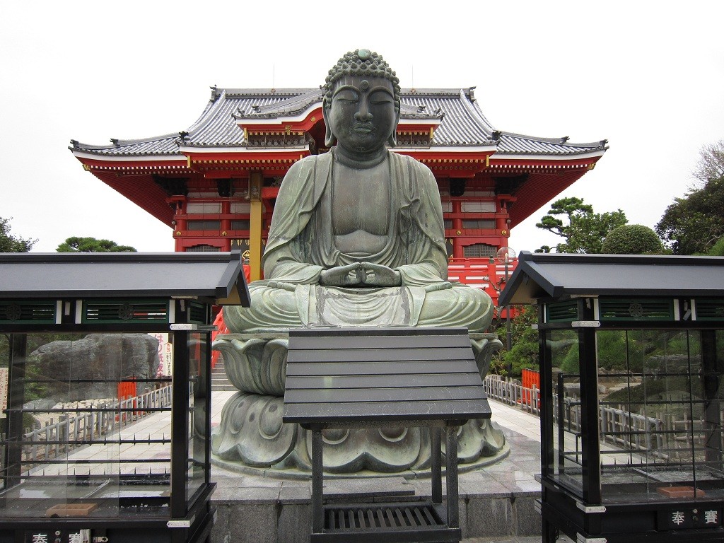 飯沼観音 圓福寺 大仏様と本殿