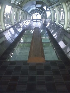 明石海峡大橋 舞子プロムナードの丸太橋