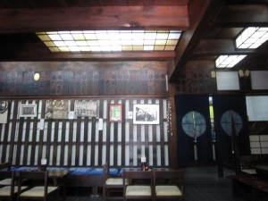 旅籠 虎屋 ここで讃岐うどんが食べられます
