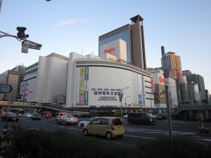 阪神電鉄 三宮駅 地下駅で、地上はそごうです