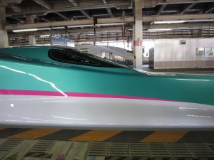 東北新幹線 はやぶさ E5系 運転席 大宮駅にて