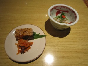 前菜 ふぐの煮凝りとたたき 下関 唐戸市場にて
