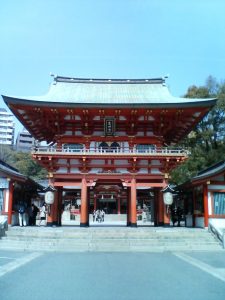 生田神社 最寄り駅は阪急三宮駅です