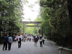 2013081811