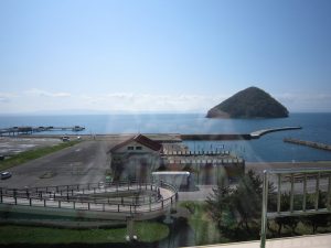 ゆーさ浅虫 展望風呂からは湯の島が見えます