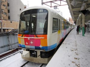 JR東日本 きらきらうえつ号 新潟-酒田を走る快速です