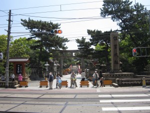 住吉大社 正面入口 阪堺電車が走ります