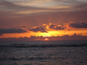 初日の出 千倉海岸にて ご来光が見えてきました