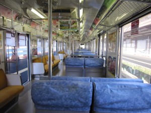 伊豆急行8000系 車内 河津駅にて