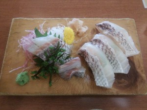 真鯛の刺身と握りのセット 浅草ROX まつり湯 春限定メニュー