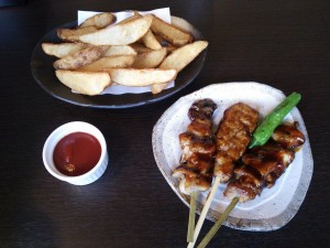 焼き鳥とフライドポテト 杉戸天然温泉 雅楽の湯 お食事処みやび