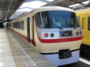 西武鉄道10000系 特急レッドアロー クラシック ちちぶ号 前面 飯能駅にて