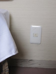 甲府湯村温泉 湯村ホテルB&B シングルルーム インターネット接続用LANポート