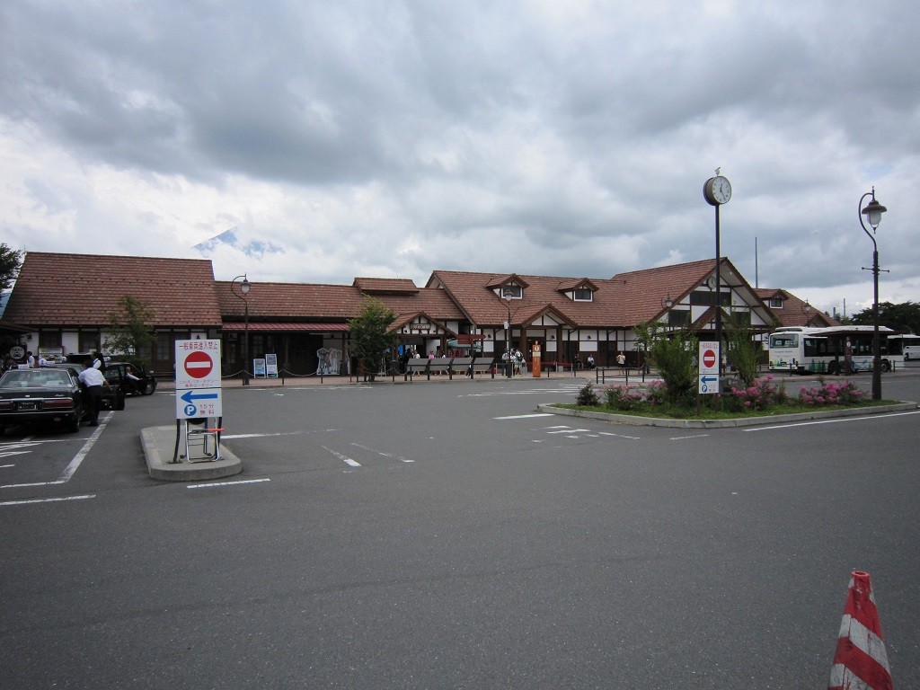 富士急行線 河口湖駅 駅舎