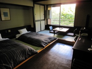 山形 蔵王温泉 ホテルルーセントタカミヤ 和洋室 1名~3名で利用できます