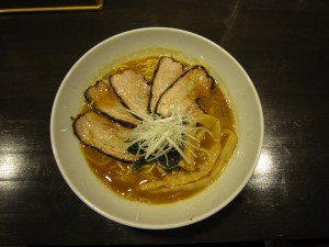 秩父 MENYA 朧 醤油チャーシューメン