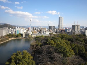 広島城 天守閣から東側を見る