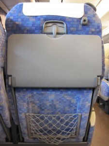 JR西日本 287系 特急きのさき 普通車 シート背面 京都駅にて