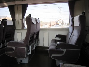 東武鉄道 200系 特急りょうもう シート その1