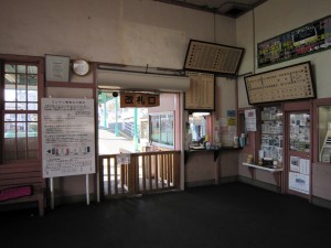 上毛電鉄線 西桐生駅 改札口