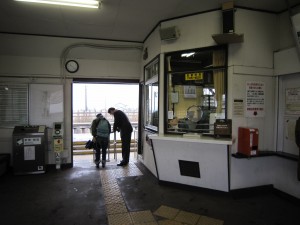 JR成田線 下総松崎駅 改札と切符売り場