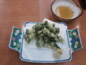 タラの芽の天ぷら 浅草ROX まつり湯 にて