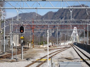 JR吾妻線 長野原草津口駅 八ッ場ダム建設に伴う線路切り替え 左が旧線 右が旧線