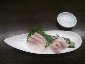 季節の白身魚 石鯛でした 天然温泉平和島にて