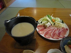 日光グランドホテル ほのかな宿 樹林 夕食 その1 メインディッシュは豚肉の豆乳しゃぶしゃぶです
