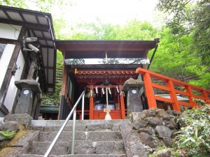 日光湯元温泉 温泉神社 本殿・・・と言ってもかなり小さいです