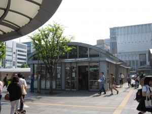 京都駅 バスチケットセンター 一日乗車券や高速バス乗車券はここで買います