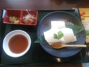 おぼろ豆腐 横須賀温泉 湯楽の里にて