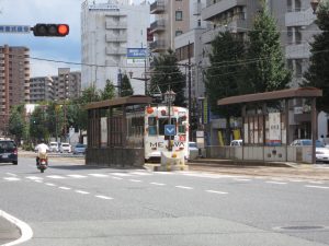 熊本市交通局 1350型 水前寺公園電停にて撮影