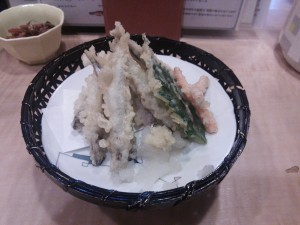 いかなごの天ぷら 虹家 鹿児島本店にて
