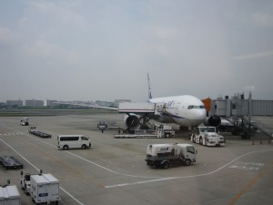 ボーイング777-200 羽田空港にて