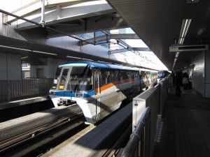東京モノレール 1000型 天王洲アイル駅にて