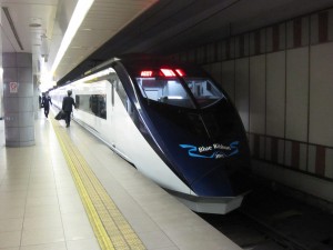 京成電鉄 AE型 スカイライナー 成田空港駅にて
