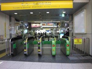 JR山手線 浜松町駅 モノレールのりかえ口 その先に東京モノレールの改札口があります