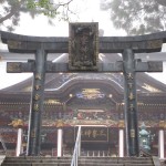 秩父 三峯神社 青銅鳥居と拝殿