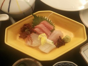 箱根湯本温泉 天成園 玉簾御膳 お造り3点盛り