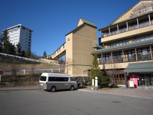 ふじやま温泉 ハイランドリゾートへの連絡通路