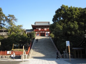 鶴岡八幡宮 拝殿手前の石段