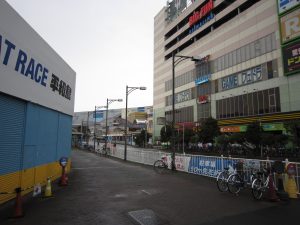BIG FUN 平和島 この奥に天然温泉 平和島があります
